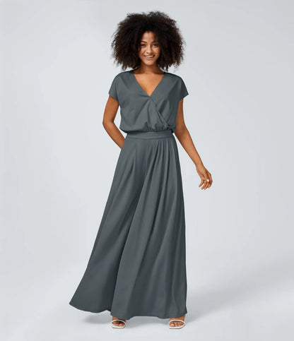 Jumpsuit mit V-Ausschnitt